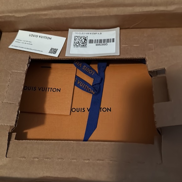 Louis Vuitton key holder - Picture 4 of 4